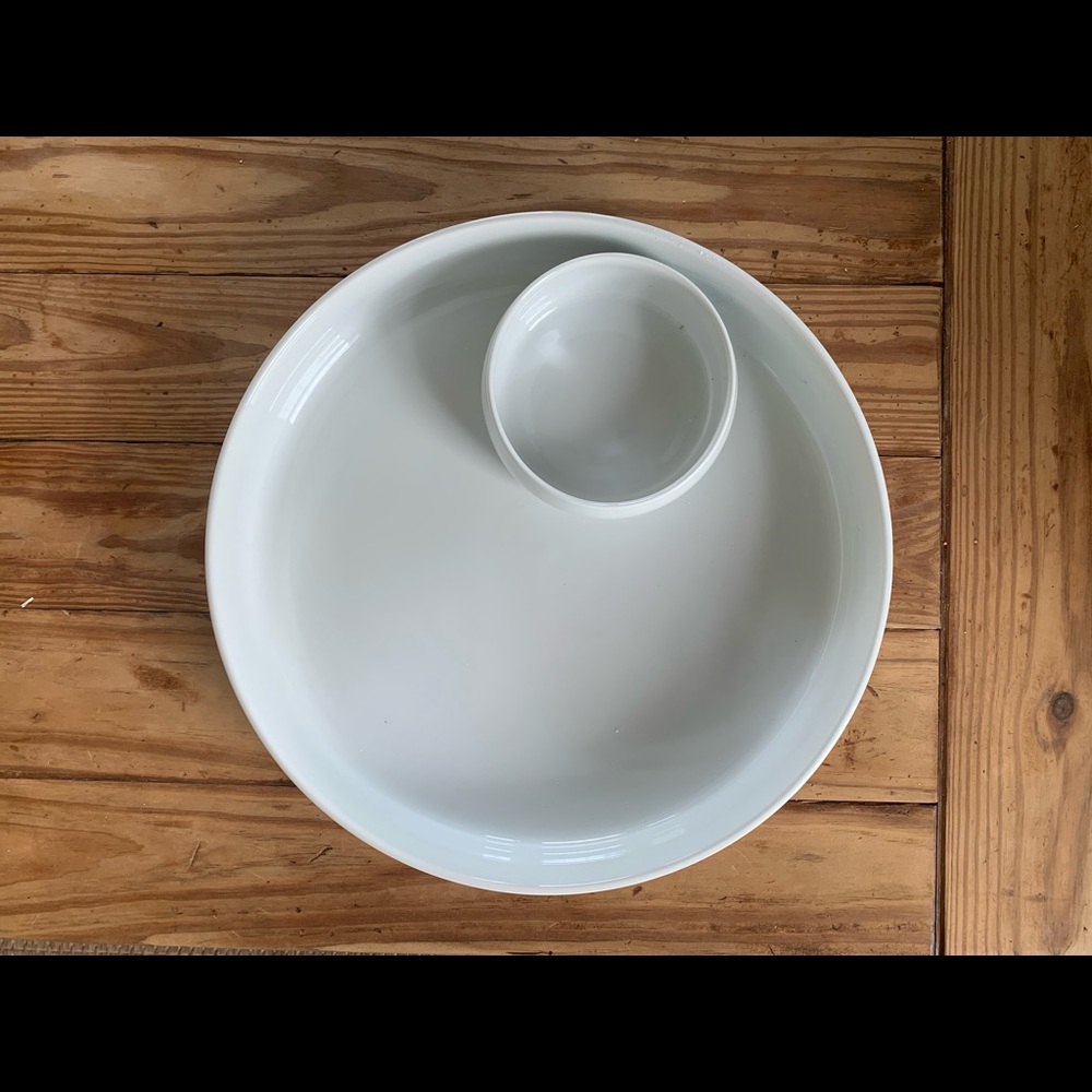 Chip and dip platter